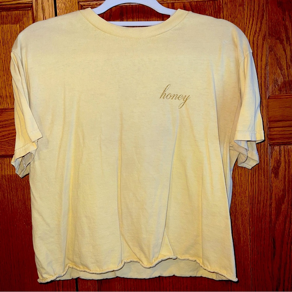 Basic yellow T-shirt